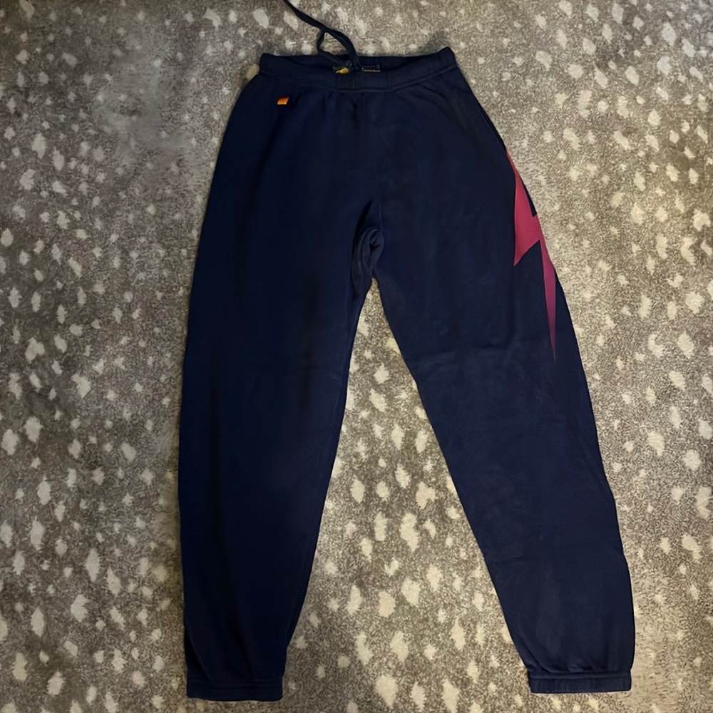 I’m selling these navy aviator nation sweatpants! These are so comfy!